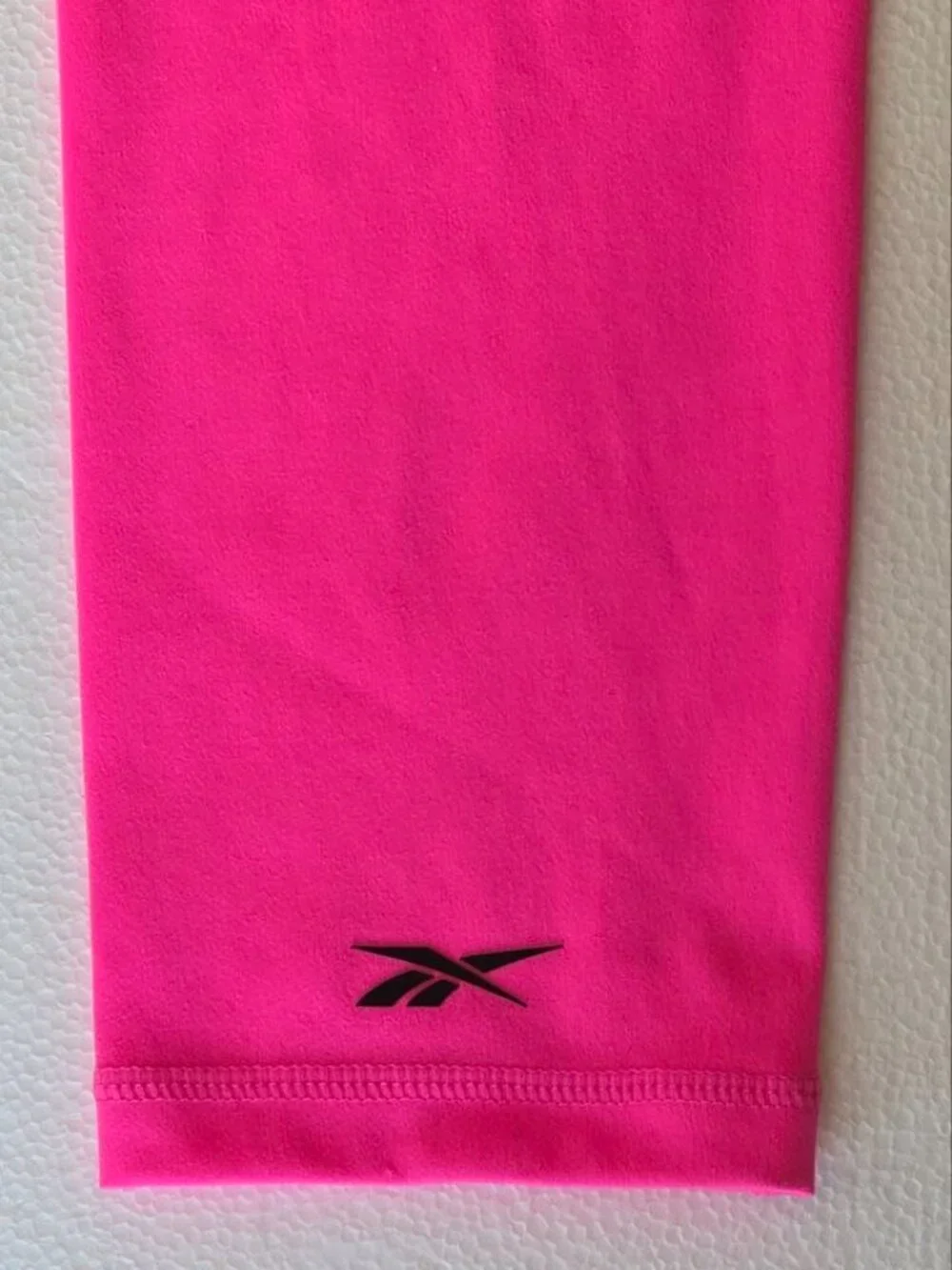 Reebok Compression Shorts Sleeve Set NWT Womens XL Neon Hot Pink Volleyball Gym
